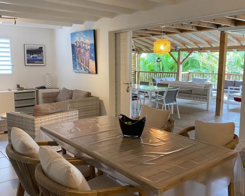 Homevacances-espace repas-villa casaflo