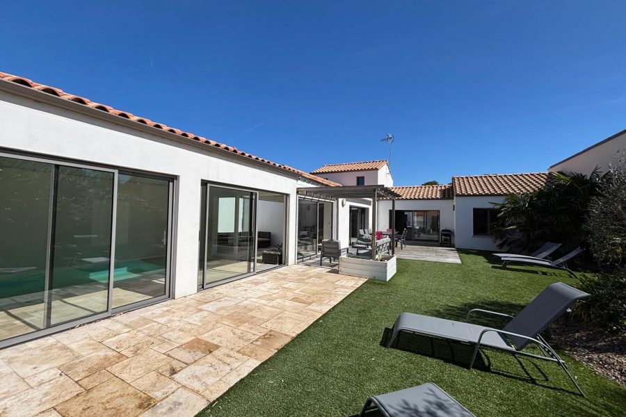 Terrasse-jardin les embruns 1